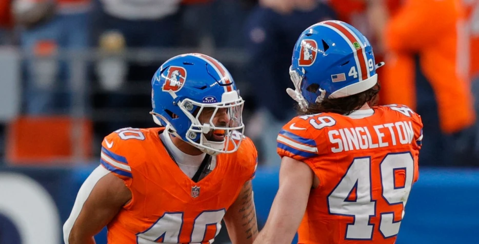 Broncos stay vanilla on offense; defense dominates in win over Chargers