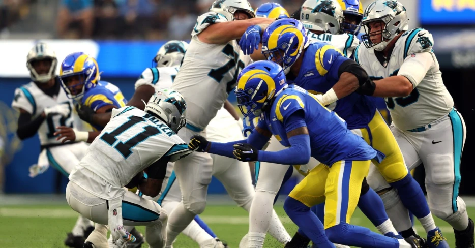 Carolina Panthers vs Los Angeles Rams wild-card  opening odds
