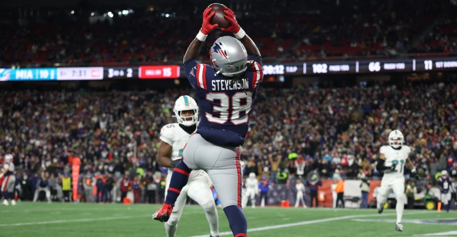 Dolphins vs. Patriots final score, reactions: Miami gives up in second half