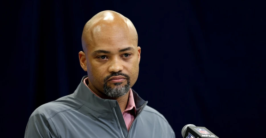 Falcons fire GM Terry Fontenot