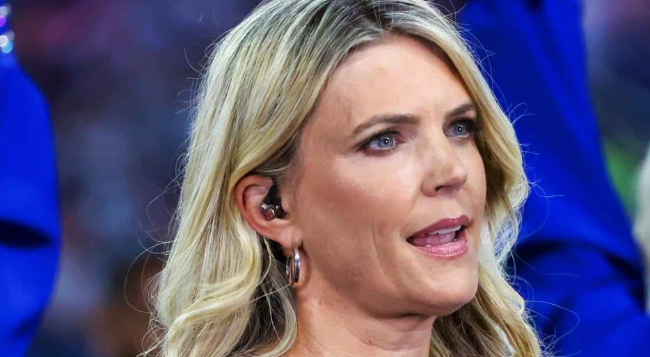 Fans Slam Sideline Reporter Melissa Stark Over Awkward and ‘Unprofessional’ Postgame Interview Question