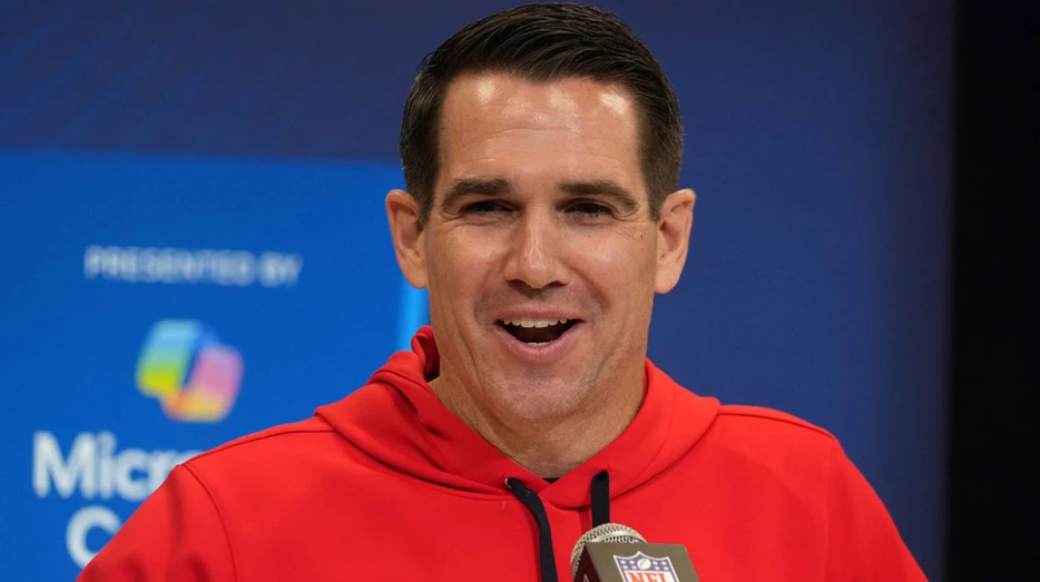 Giants’ Joe Schoen thanks ownership after keeping his job into 2026