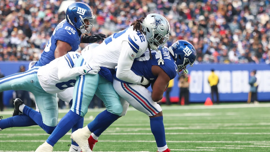 Jadeveon Clowney’s career game for Cowboys in Week 18 the perfect audition for free agency