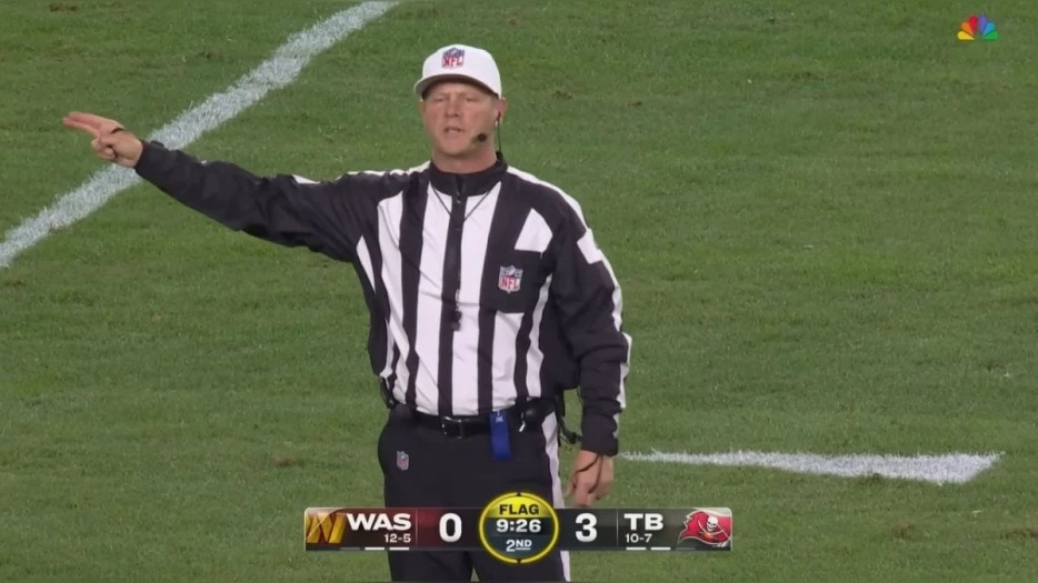 Official With Praise For Aaron Rodgers To Referee Steelers-Texans Wild Card Round Game