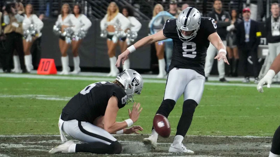 Raiders’ Daniel Carlson spoils possible Travis Kelce farewell game