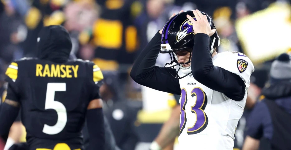 Ravens stunned by missed FG in season-ending loss to Steelers