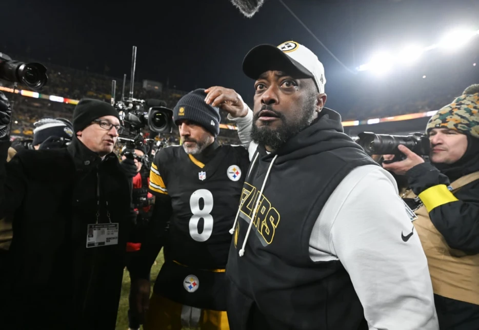 Rumor Suggests Mike Tomlin Could Ditch NFL For Another High-Profile Job