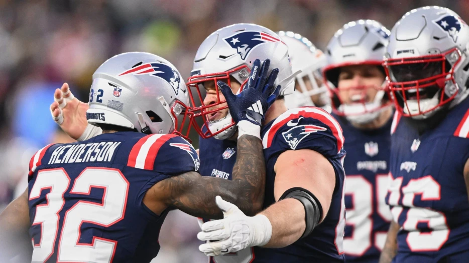 Six Takeaways As Patriots Crush Dolphins In Regular Season Finale