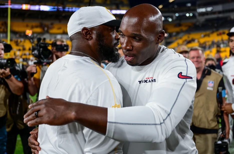 Texans HC Praises Mike Tomlin Ahead of Wild Card Matchup: ‘He Knows How to Win’