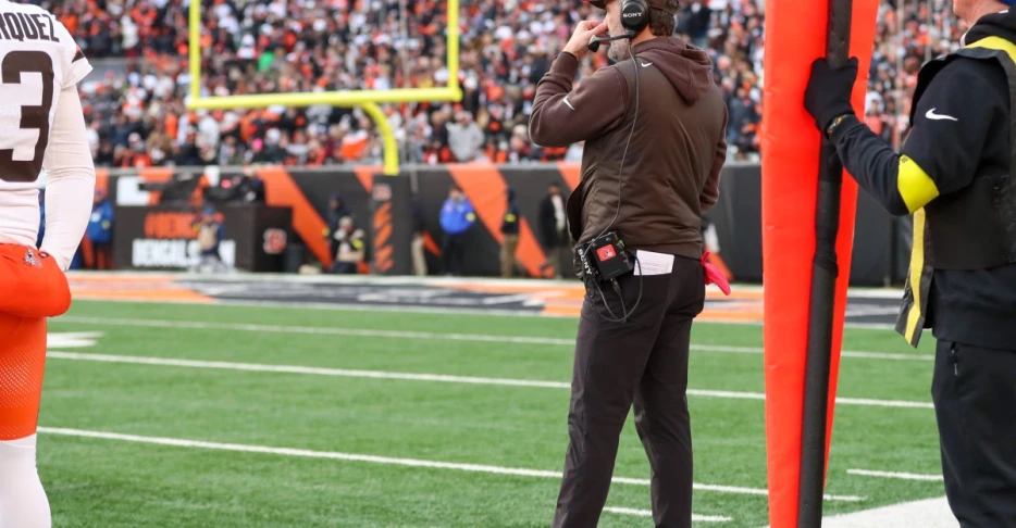 Cleveland Browns offense was bound to get someone fired in Week 18 vs Bengals