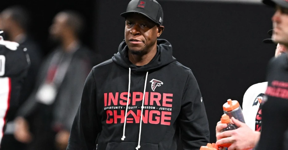 Falcons make sweeping changes, fire Raheem Morris and Terry Fontenot