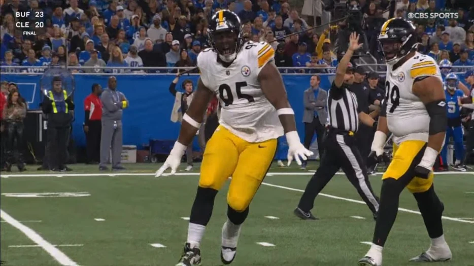 ‘He’s Whipping Blocks And Making Tackles’: Mike Tomlin Talks ‘Big Step’ Keeanu Benton’s Taking This Season
