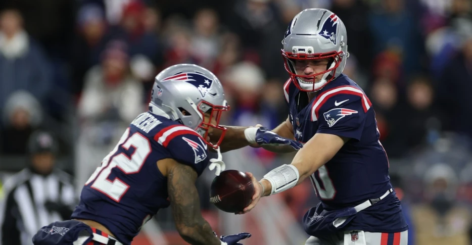 Patriots links 1/06/26: Pats find run game, get physical ahead of wild card