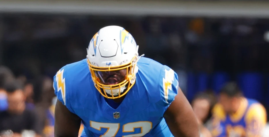 Steelers release veteran OT