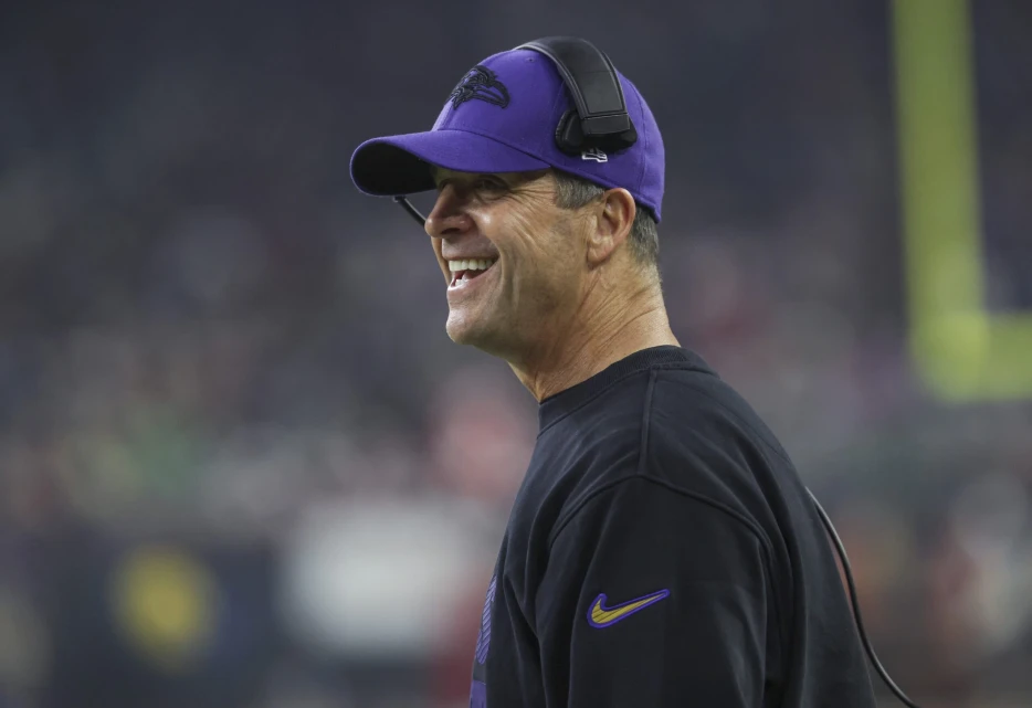 AFC Notes: John Harbaugh, Aaron Rodgers, Mike Tomlin, Ravens, Steelers