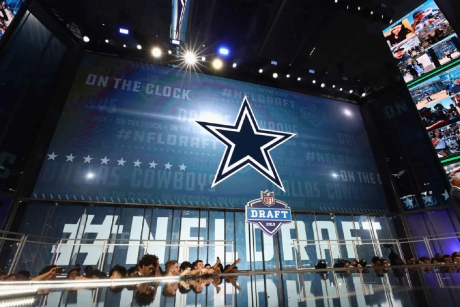 Cowboys to select 12th overall in NFL draft, also own Packers pick