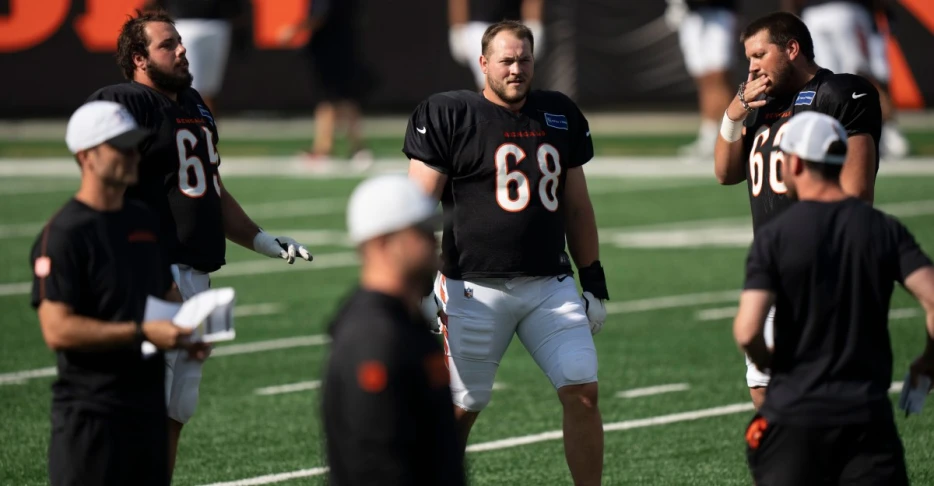 Former Bengals OL Seth McLaughlin signs futures contract with Lions