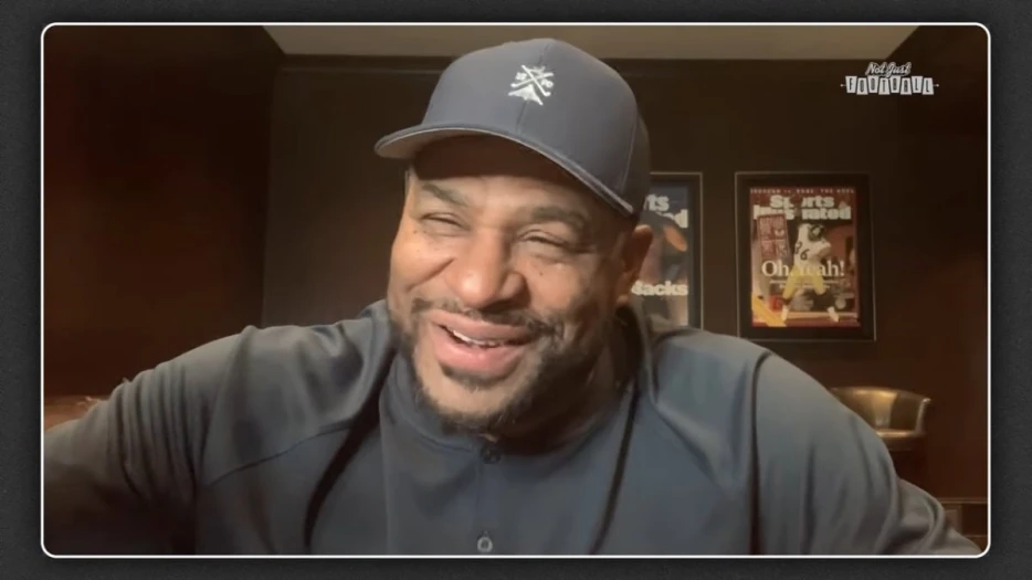 Jerome Bettis Gave Brian Urlacher A Unique Way To Remember Iconic Run