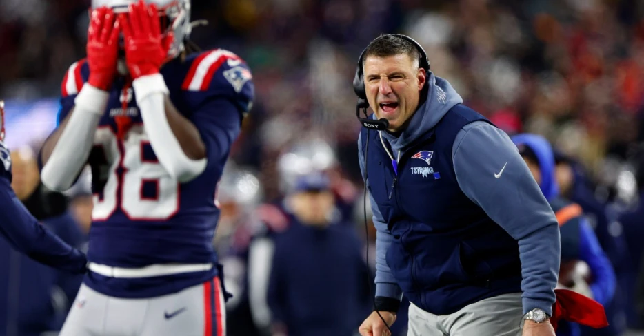 Patriots remind Chargers coach of Mike Vrabel’s playing days