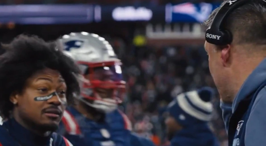 Sideline Cameras Caught Mike Vrabel Telling Stefon Diggs To “Shut The F**k Up” [VIDEO]