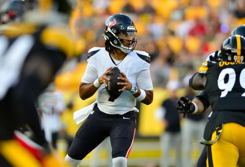 Steelers May Hold Hidden Edge as Texans Leave the Dome for the Cold