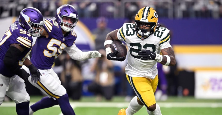 Tuesday Cheese Curds: Packers turn to playoffs after long last month