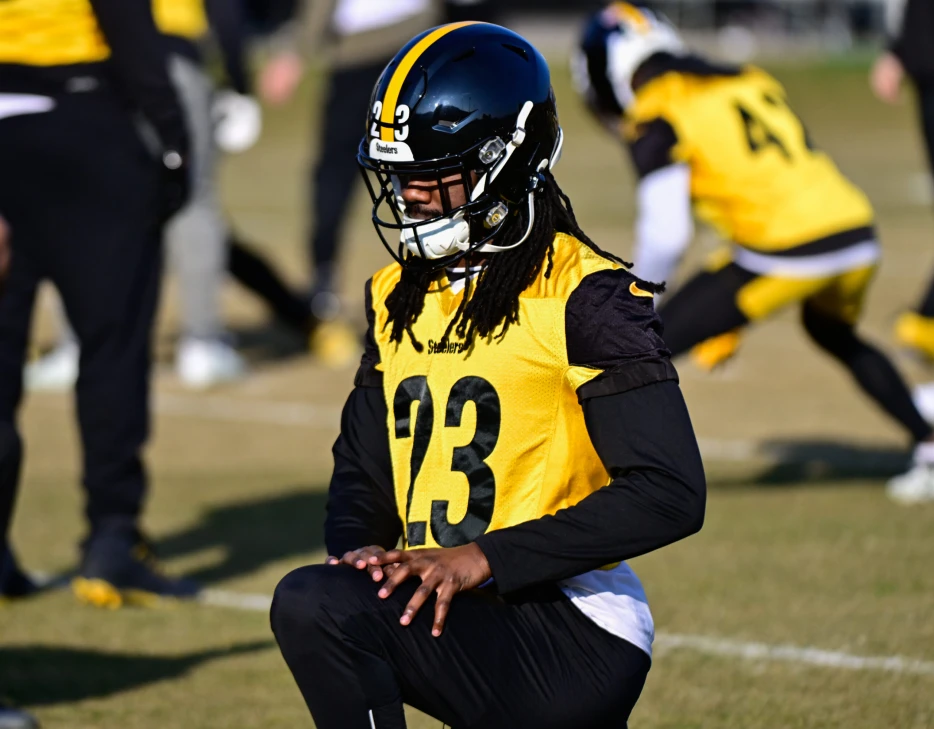 Veteran Cornerback Clears Waivers after Steelers Release
