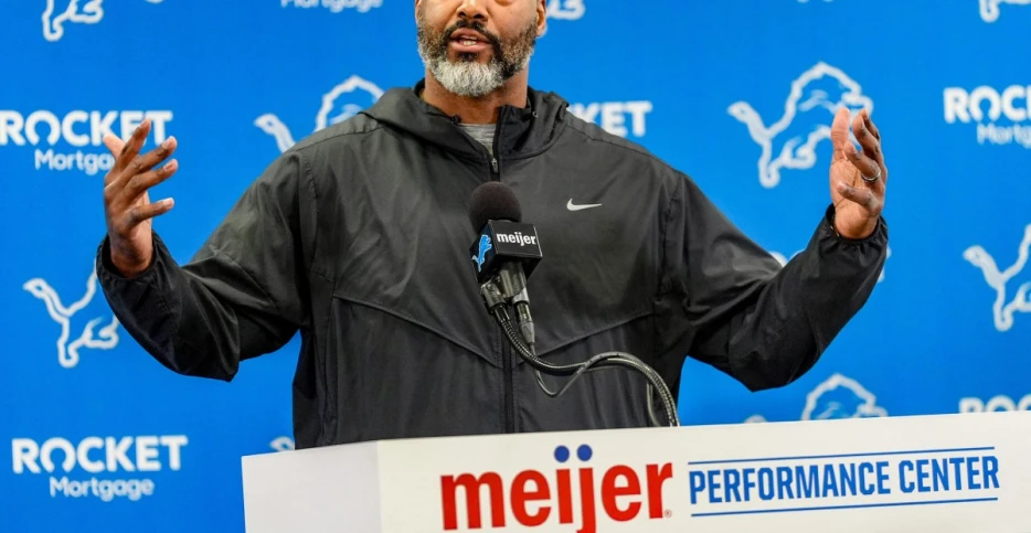 5 questions we want answered in Lions GM Brad Holmes’ press conference