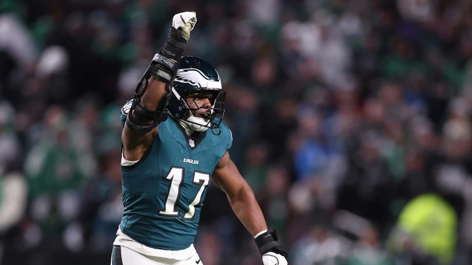 Eagles’ Nakobe Dean hits playoffs with amusement park comparison