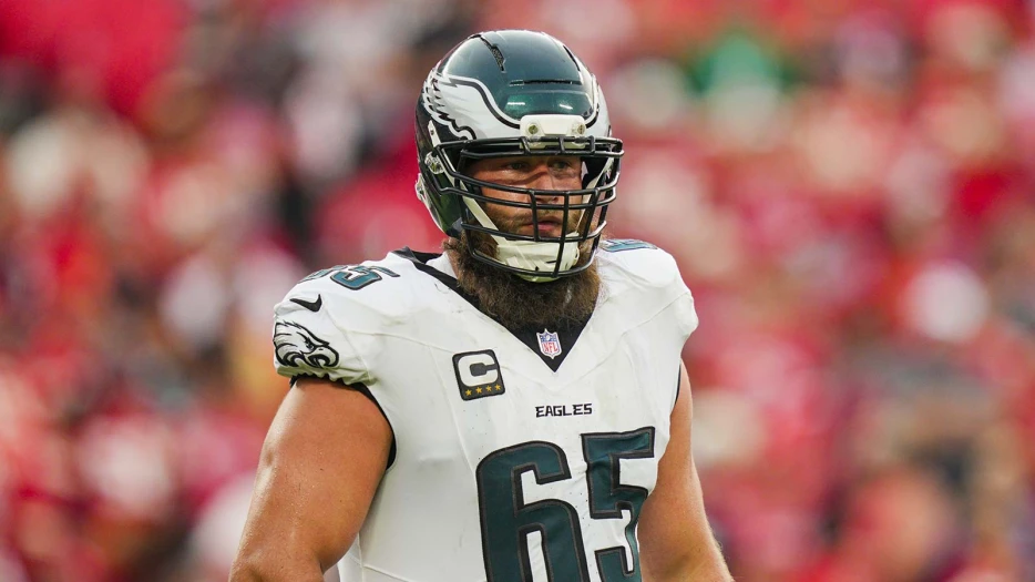Jordan Mailata is hyped to have Lane Johnson back for playoffs