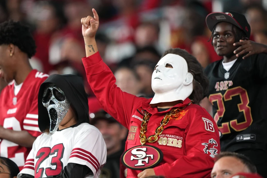 Let’s Hope 49ers Fans Don’t Stab Anybody During Their Philadelphia “Invasion”
