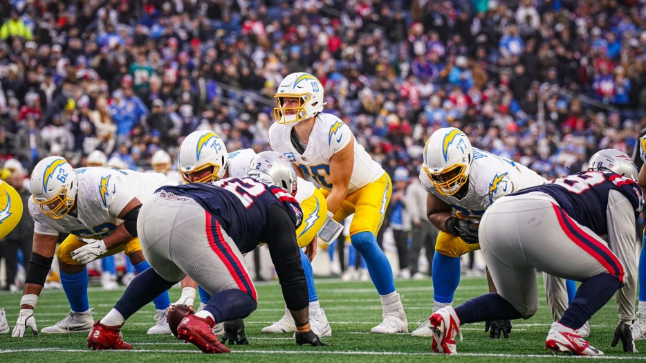 NFL Writer Predicts Patriots’ Season Comes To ‘Screeching Halt’ In Chargers’ Wild-Card Win