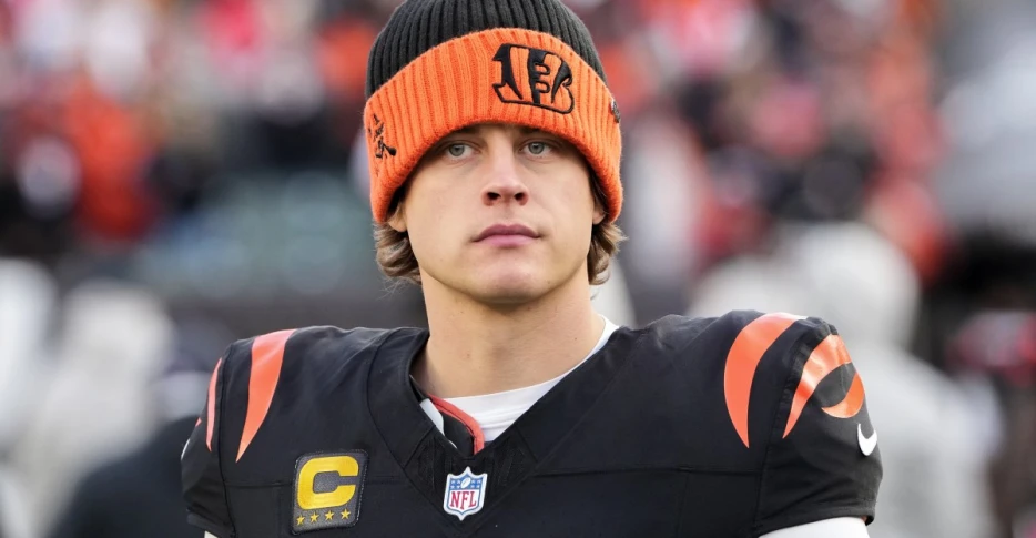 Bengals News (1/9): Joe Burrow’s message to Shedeur Sanders