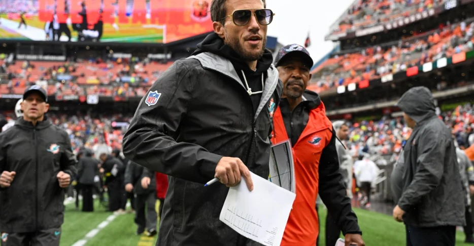 Browns head coaching search: Is Mike McDaniel Cleveland’s savior?