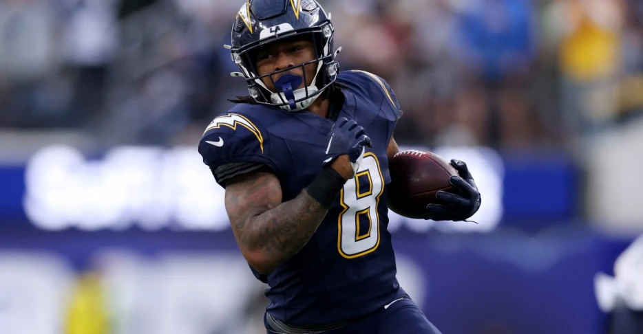 Chargers-Patriots Injury Report: RB Omarion DNP on Thursday