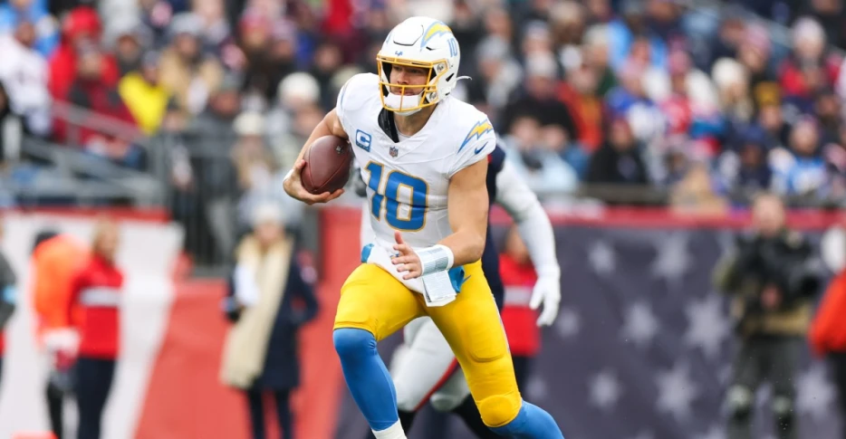 Containing Justin Herbert among Patriots’ priorities against Chargers