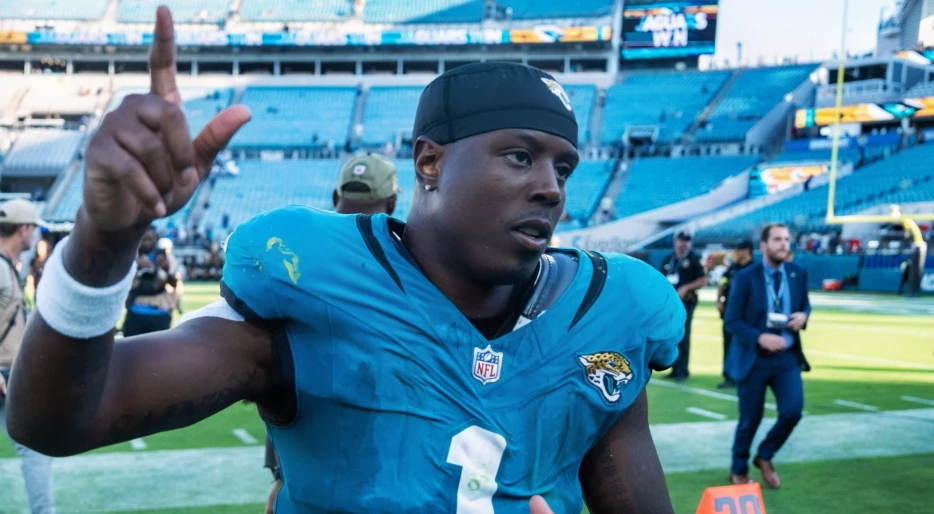 Travis Etienne Contract Details: Salary, Net Worth, and Free Agency Timeline