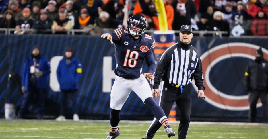 Wild Card: Green Bay Packers at Chicago Bears: 3 Props to Play