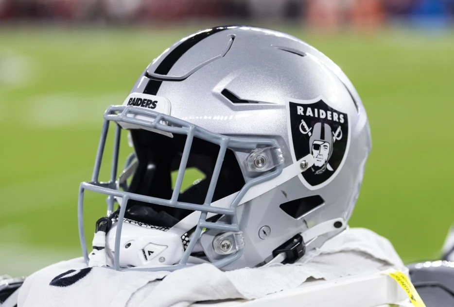 AFC Notes: Chargers, Raiders, Ashton Jeanty