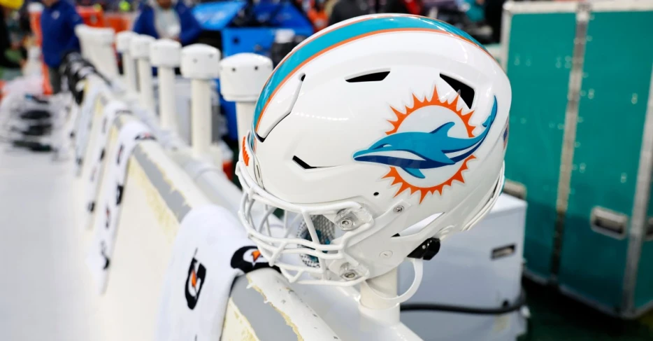 Miami Dolphins fan confidence drops after season ends