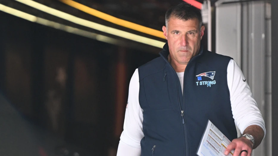 Mike Vrabel Sends Clear Message To Patriots Ahead Of Playoff Game
