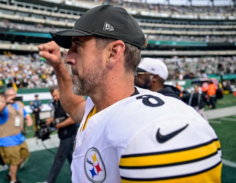 Report: Steelers ‘More Than Open’ to Having Aaron Rodgers Return in 2026