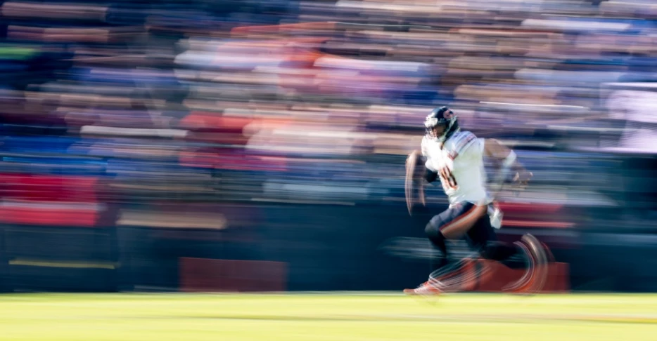 Bears’ Caleb Wiliams is one of the fastest players in the NFL