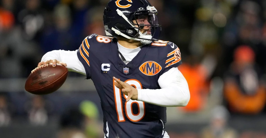 It’s A Bears Beat The Packers In The Playoffs Den! January 11, 2025