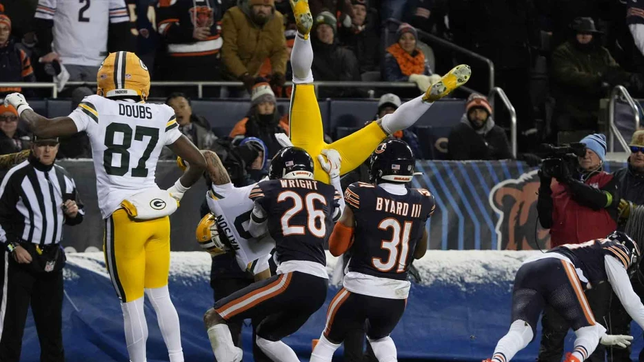 Packers’ Romeo Doubs TD bails out Christian Watson after insane endzone front flip fumble
