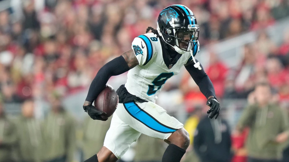 Panthers’ Jaycee Horn exits Rams game in pain after rough collision