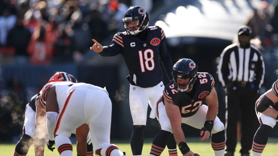 Bears take 14-0 lead with Caleb Williams 3-yard touchdown pass