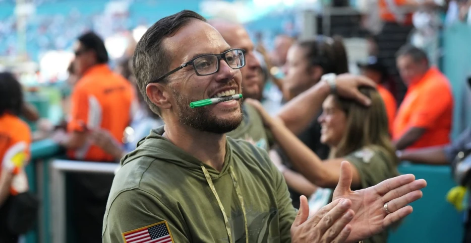 Browns head coach search: Mike McDaniel’s interview schedule