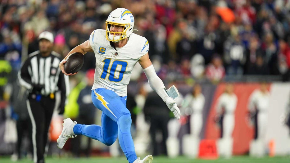 Chargers embarrass themselves vs. Patriots with lowlight last seen in 1992