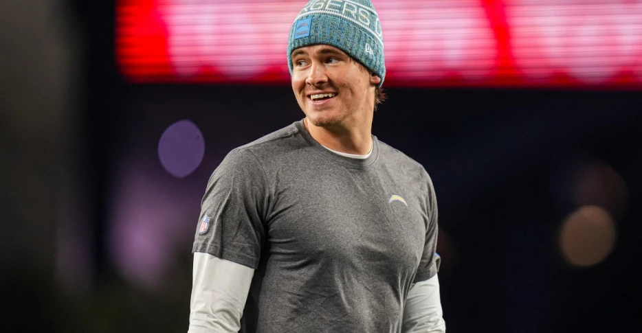 Chargers-Patriots Live Game Recap: Bolts look to shock AFC with upset win